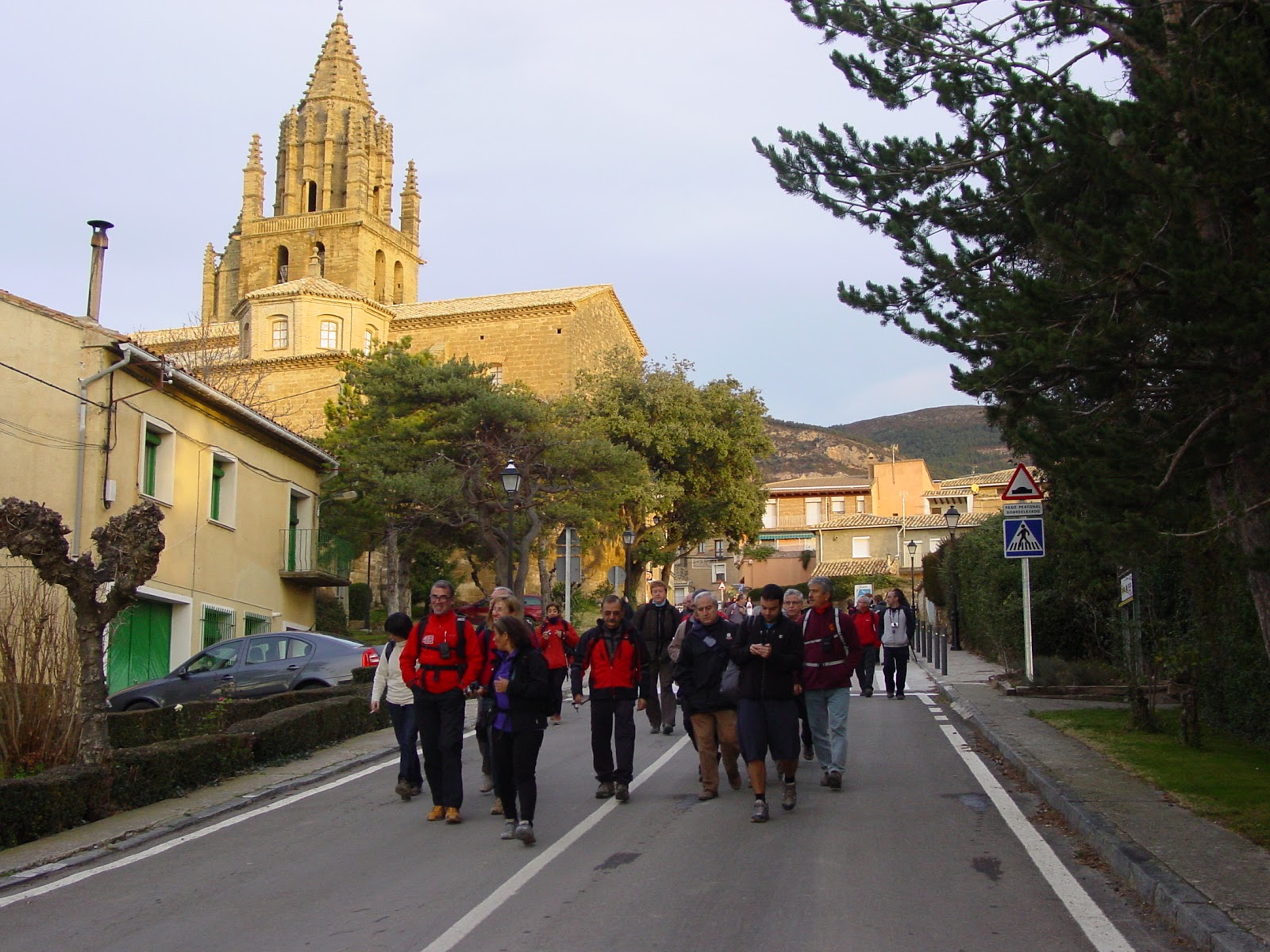 2 COMENCEM A CAMINAR